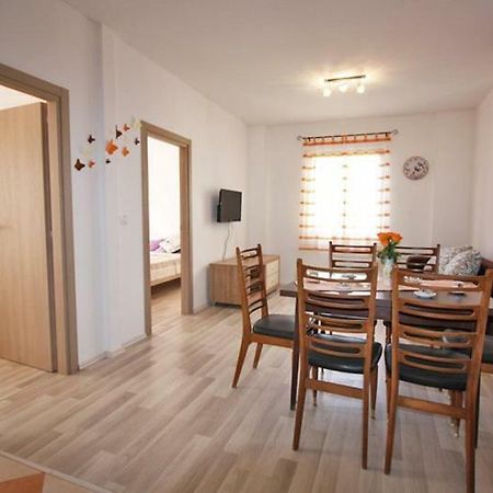 Apartman Petra Fazana Luaran gambar